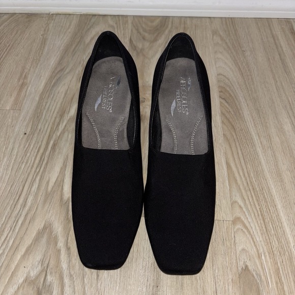 AEROSOLES Shoes - Aerosoles Black Square Toe Block Heel Pumps Slip On Work Career Shoes 9